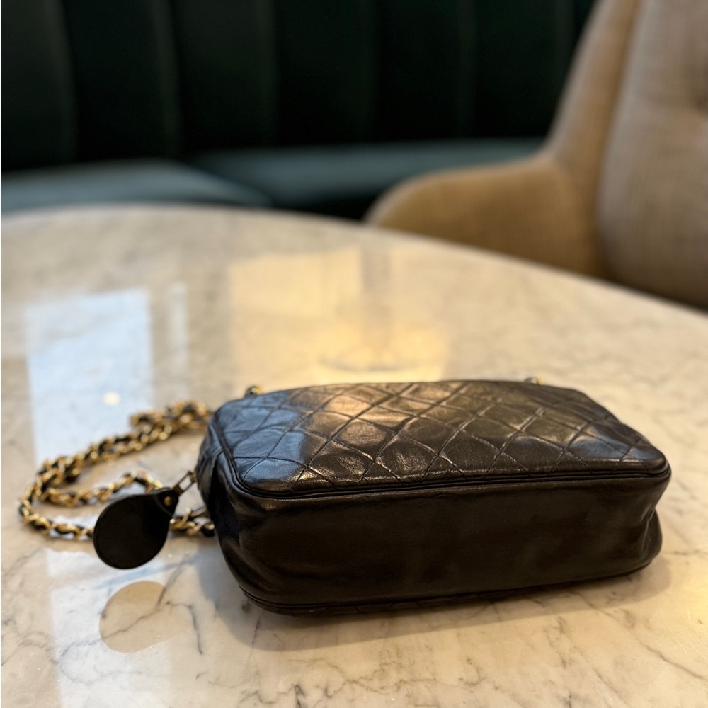 CHANEL Quilted Black Lambskin Leather Camera Bag with Gold Chain - Picture 5 of 9